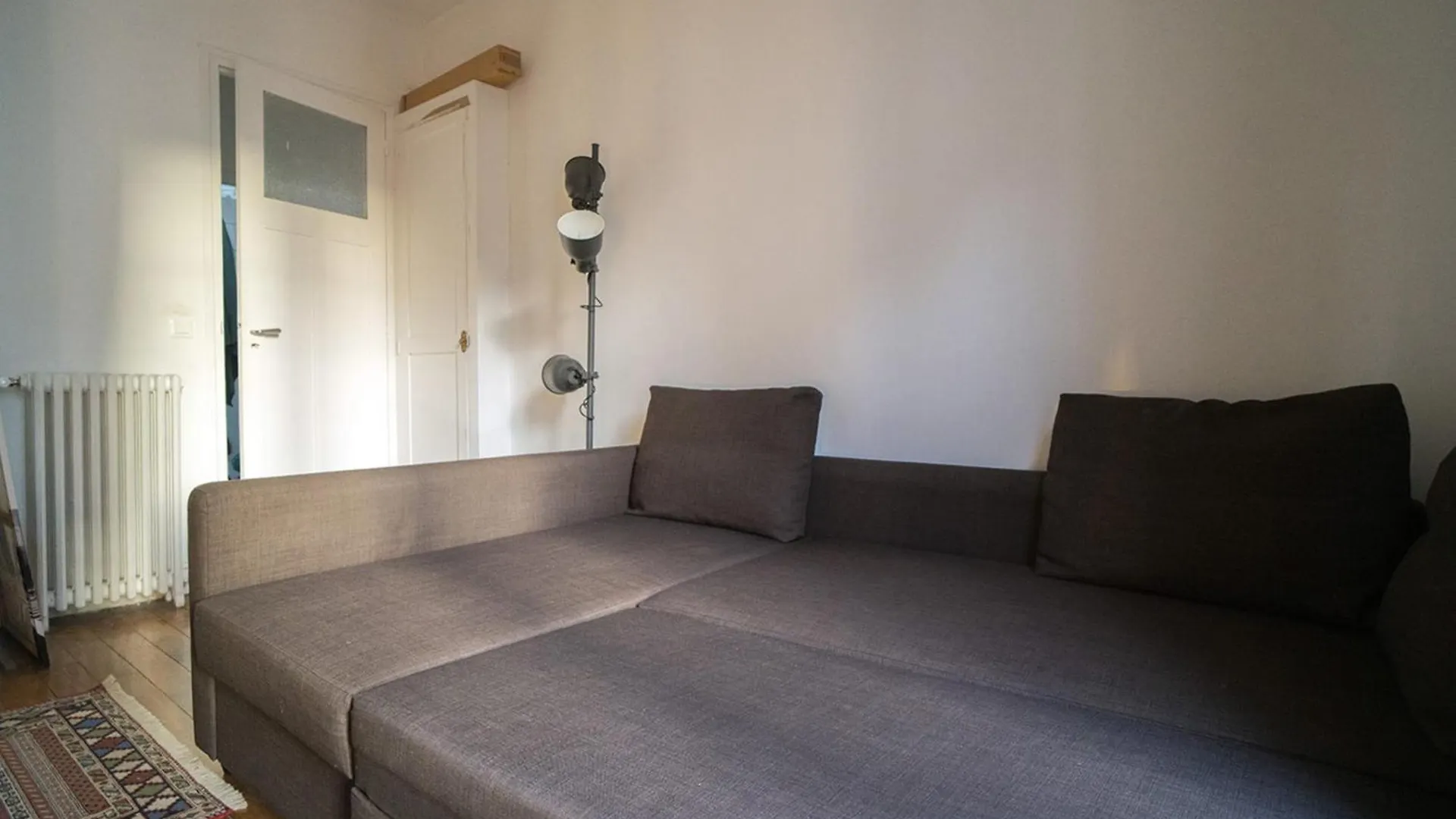 Nice 23 M Near Saint-lambert *